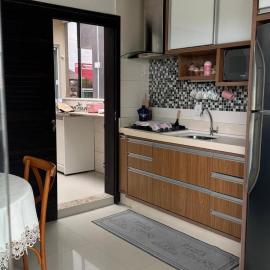 Apartamento de 2 quartos no centro de Garopaba