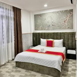 Phú Gia Hotel near SECC & FV Hospital