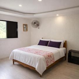 Refugio Rio Santo, hotel in Las Alfombras