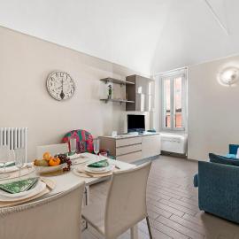 Garibaldi - Loano Centre Apartment for 4 - Happy Rentals