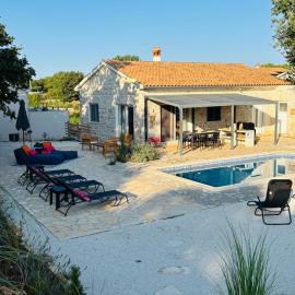 Villa Luani