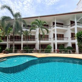 Blue Neptuna Hotel Patong، فندق في شاطيء باتونغ