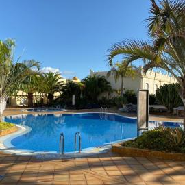 Casa Donn - El Sultán 63 - luxury 3 bed Villa with fast fibre internet, hotel in Corralejo