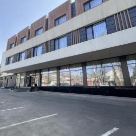 Auris Hotel & Restobar