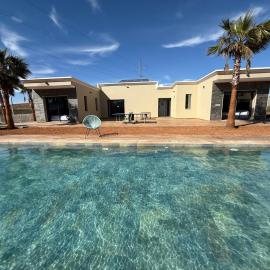 Villa Bonheur - Piscine sans vis-à-vis, hótel í Berkane