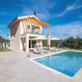 Villa Riza Sea by Villa Plus
