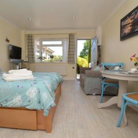 1 Bed in Bridport oc-41890, hotelli kohteessa Charmouth