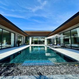 Ultra Luxury 4BR Pool villa by Sea Central C7