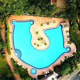 Fiona Luxury Resort: Gazipur şehrinde bir otel