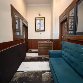 Nisha sadan, hotel in Vrindāvan
