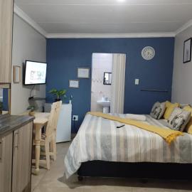 The Rose Guesthouse, khách sạn ở Witbank