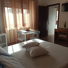 Piazza San Giorgio 2, hotel a Dolianova