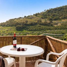El Corral Apartment, Cortijo de Las Angosturas, El Chorro, hotel in El Chorro