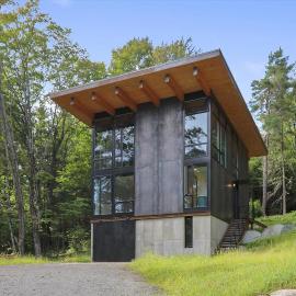 Sterling Treehouse, hotel v mestu Stowe Fork