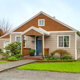 Walk to ‘Twilight’ Sites! Forks Home w/ Hot Tub