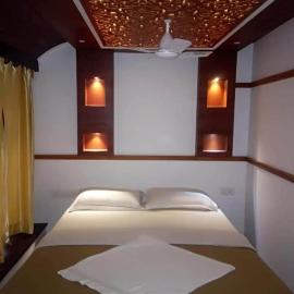 Travianhouseboat kumarakom, hotel di Vaikom