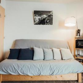 Studio with balcony parking and ski storage