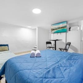 Studio apt on guesthouse 5 min from PennStation