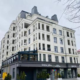 Imperial Terrace Apartment City Center with City View