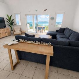 The View at Green Cay - Full AC - Walk to the Beach, Hotel in Christiansted