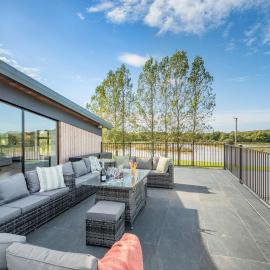 Weekstone Waterside Barn