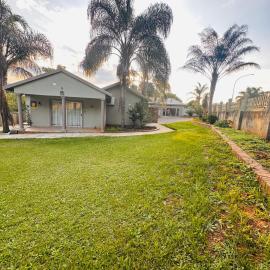 BVEEZ Guesthouse and Conference Center