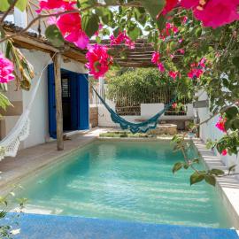 Casa Omero., hotel u gradu El Kujo