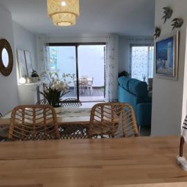 Beautiful house with ocean views، فندق في لا كالا ذي ميخاس