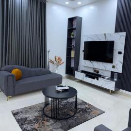 LUXURY 4BR Duplex with STARLINK ,PS5 and 247 power 4mins to GRA
