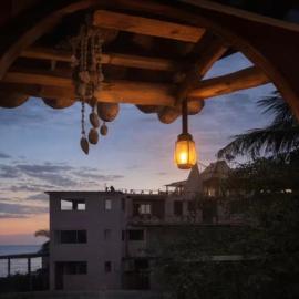 Oceanfront, AC and Parking, La Punta, hotell i Paso Hondo