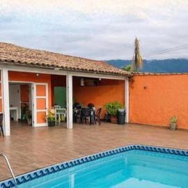 Pousada da Sú, hotel in Bertioga