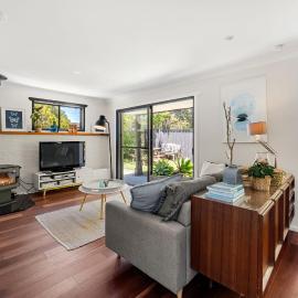 Pool Oasis - Swimming Pool - 10 Mins Walk to Beach, hotel in Culburra Beach