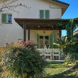 4 Bedroom Pet Friendly Home In Larciano