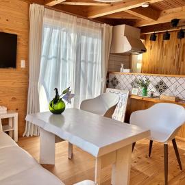 AMANA villa UTO, hotel en Uto