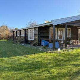 Stunning Home In Dannemare With Wifi