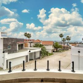 Raquel Ocean view family and friends house 12ppl