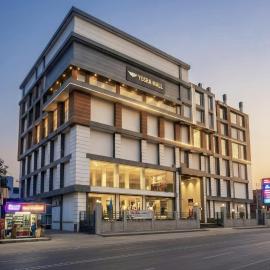 The Royal Height, hotel i Nawāda