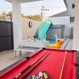 Cozy Poolvilla Pattaya, hotel u gradu 'Bang Lamung'