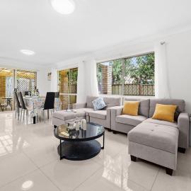 4BR House close to Sunnybank, QEII hospital,Griffith Nathan,Nissan Arena