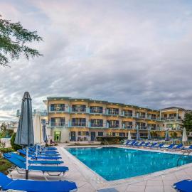 Viesnīca Cliff Bay Hotel pilsētā Palerosa