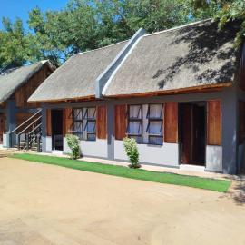 Shalakwe Hills Eco-Cabins, hotel a Kasane Airport