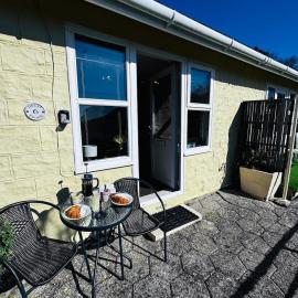 'The Great Escape' stunning sea and garden views