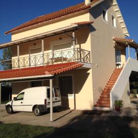 Aktio Villa Niki، فندق في Aktion