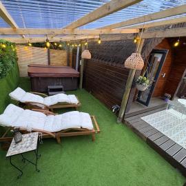 Go Glamping at Inverness & Loch Ness, Hotel in Inverness