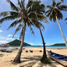Entire Beach House in M'Pai Bay - Koh Rong Sanloem – hotel w mieście Kaôh Kon