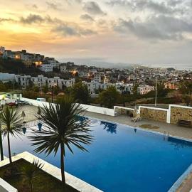 Logement avec Vue sur mer - 2 piscines - 2 chambres - 1 Grand salon