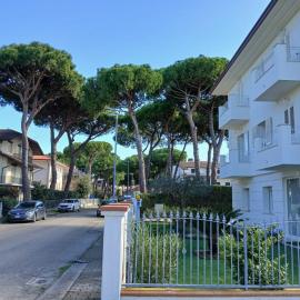 Accogliente bilocale con terrazzo a Pinarella di Cervia - CV006