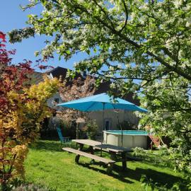 Au Jardin d'Isa, Hotel in La Résie-Saint-Martin