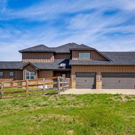 Elegant 'Sunset Meadow Ranch' in Texas w/ Hot Tub, hotel a Ponder