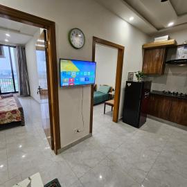 StayNova - 2BHK Apt near Motorways & Airport - Faisal Town Islamabad - Secure Area - Marts - Parks - Restaurants - Fully Equiped